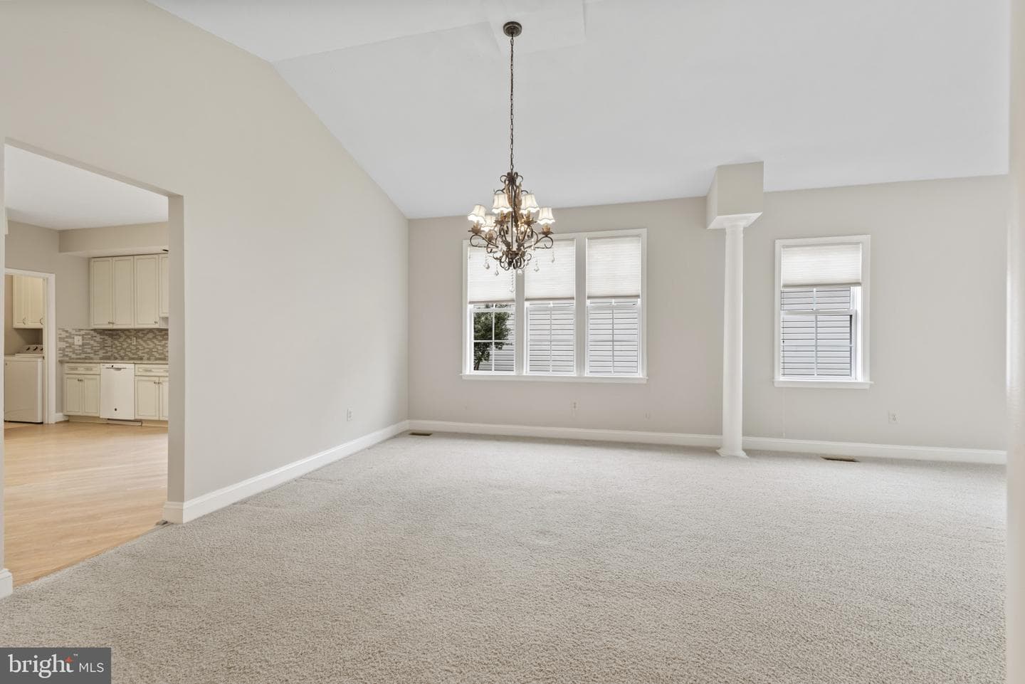 2 Stone Pine Court photo 4