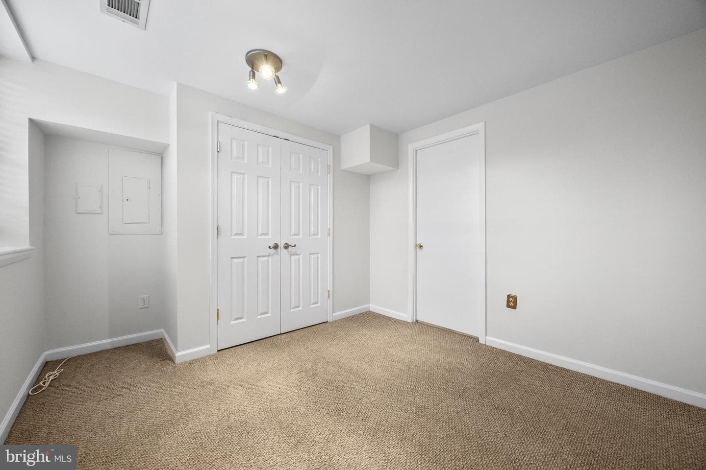 33 Badger Gate Court photo 32
