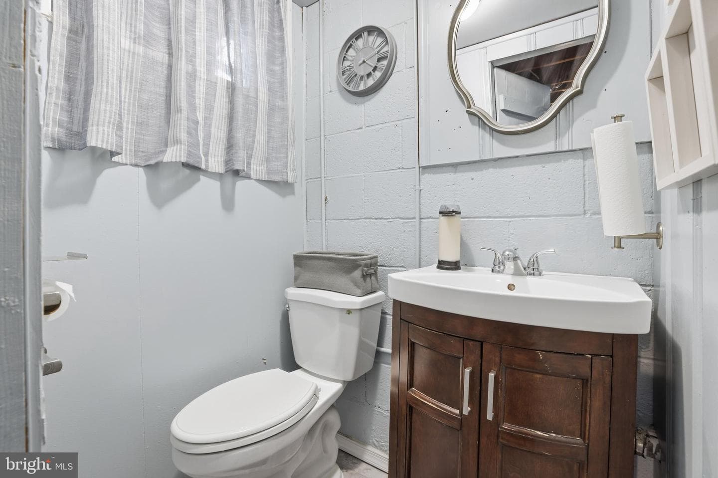 1542 Clairidge Road photo 24