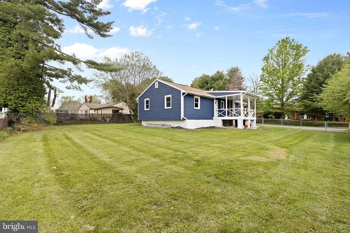 6907 Schissler Avenue photo 28