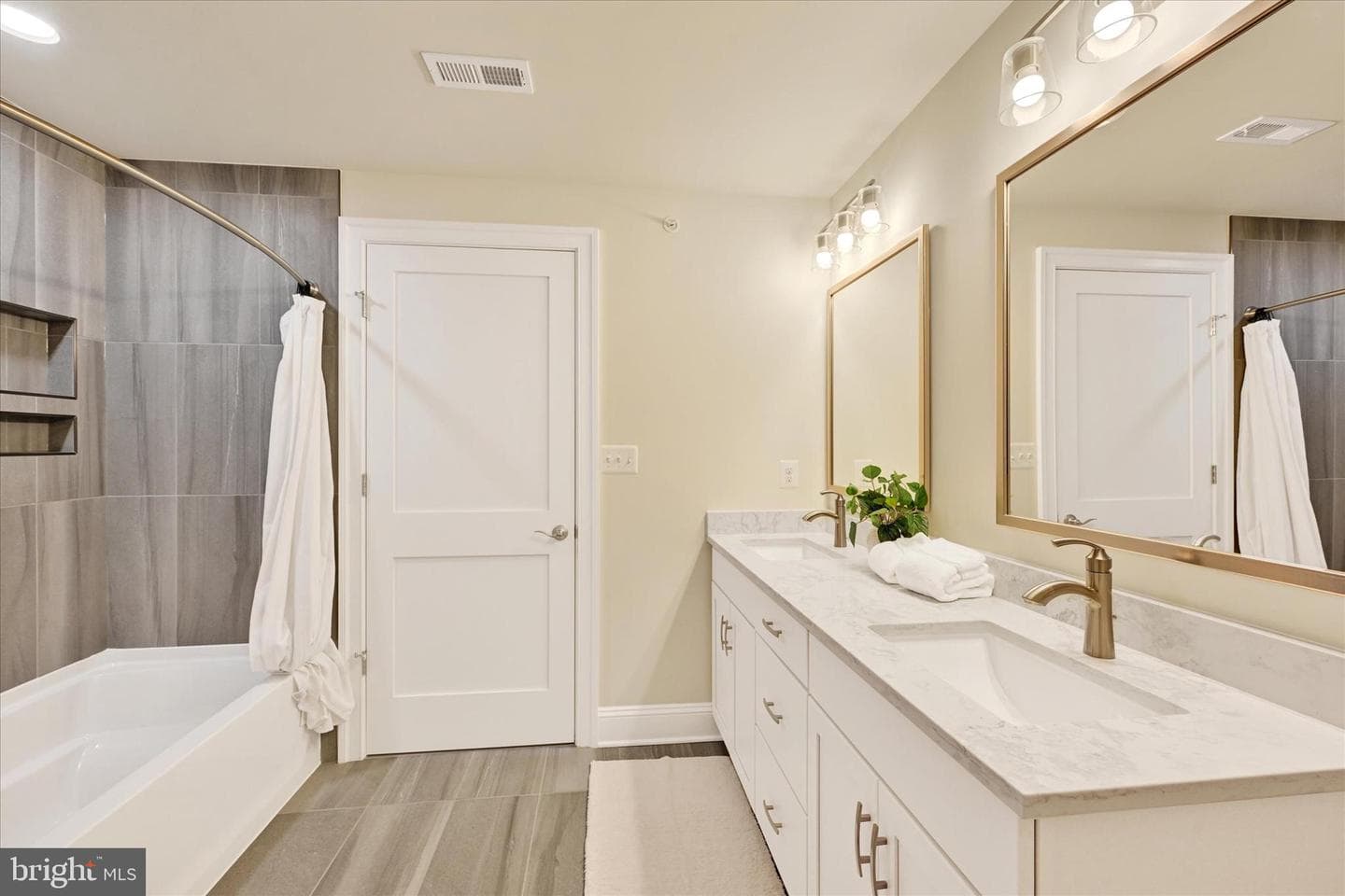 146 Villabrook Way photo 34
