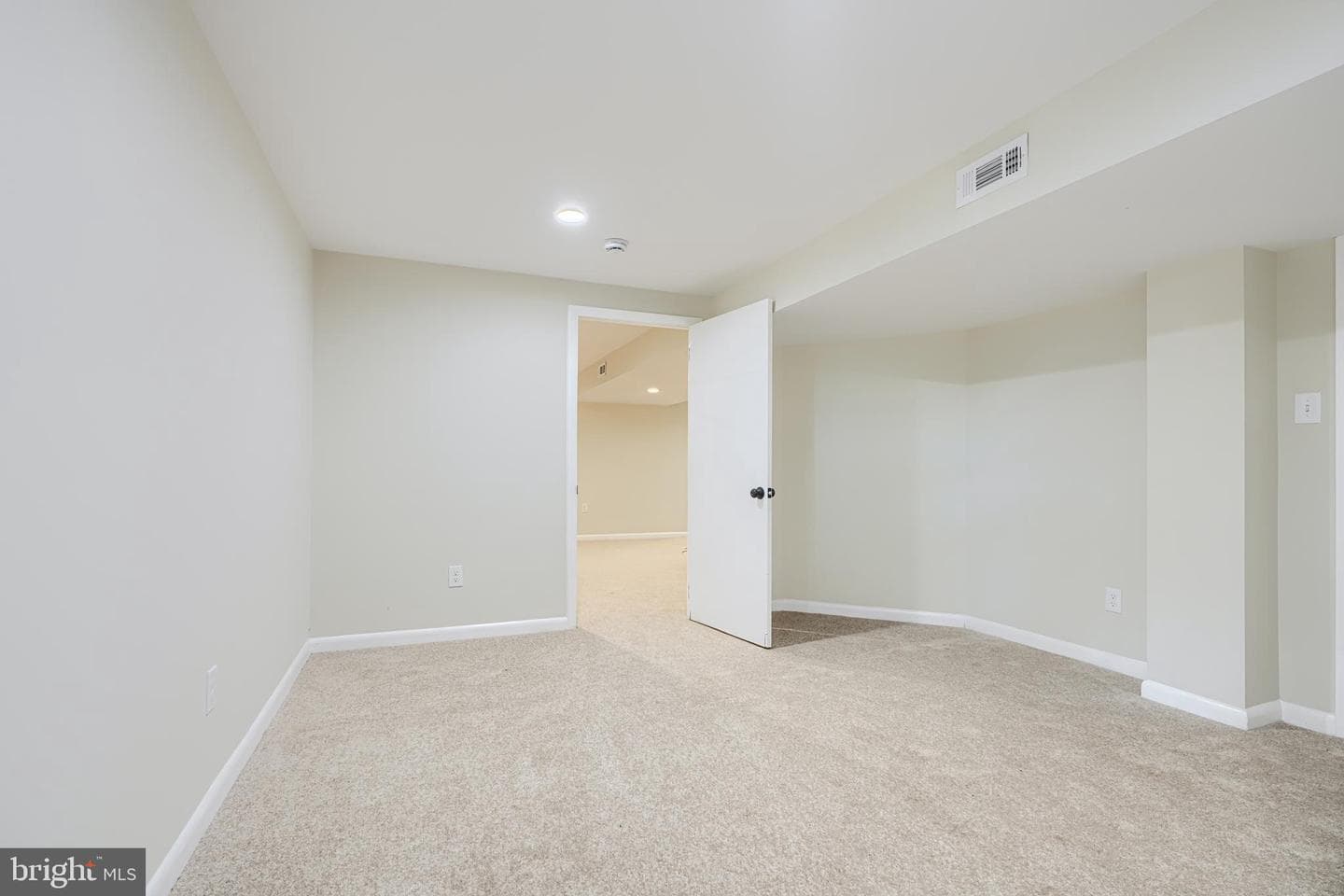 140 E Timonium Road photo 45