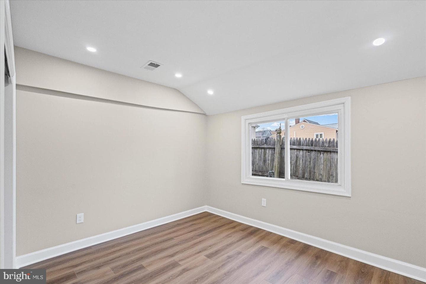 3016 Moreland Avenue photo 23