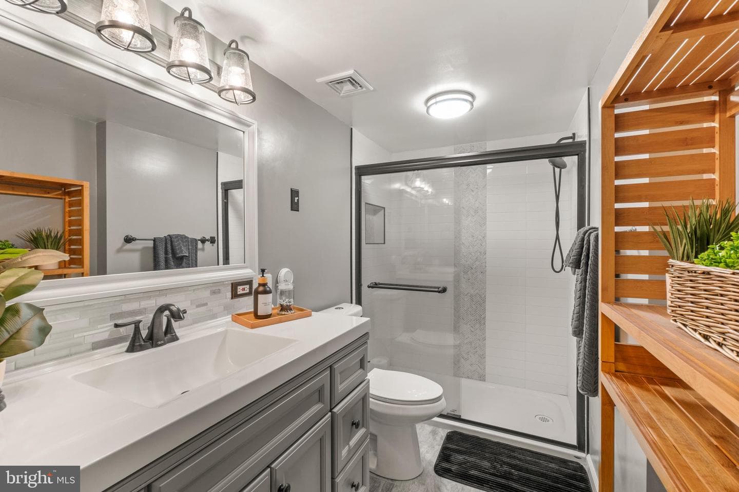 205 E Joppa Road #708 photo 28