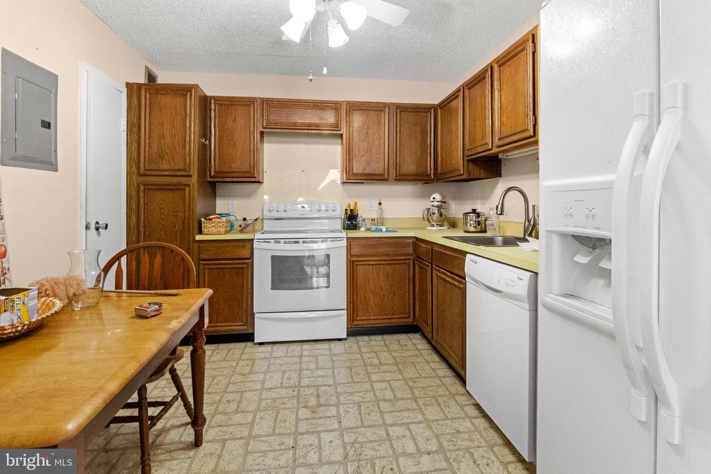 205 E Joppa Road #1706 photo 17
