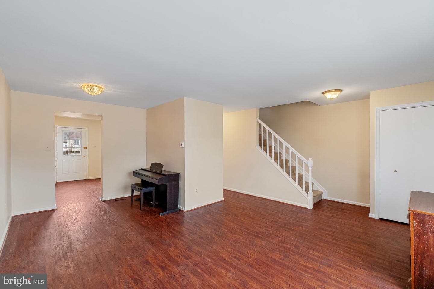 41 Chesthill Court photo 4