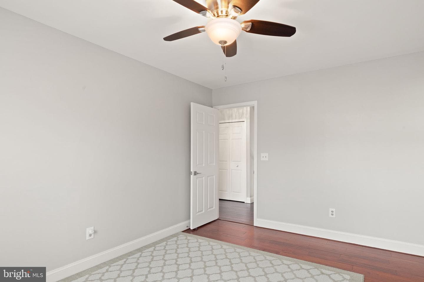 1 Hemlock Court photo 33