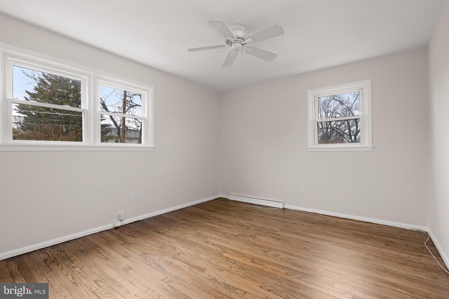 132 Warwick Drive photo 34
