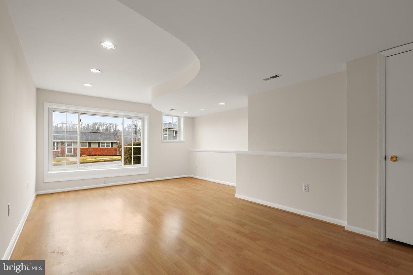 132 Warwick Drive photo 42
