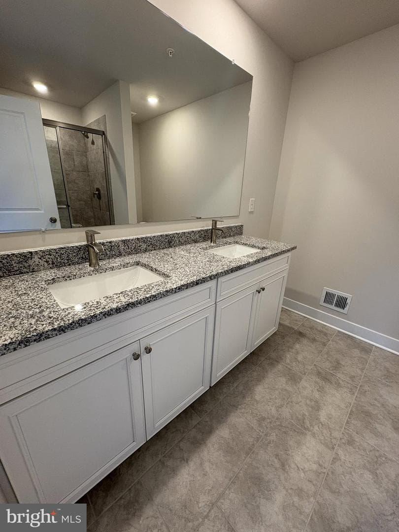 7701 River Reach Road photo 10