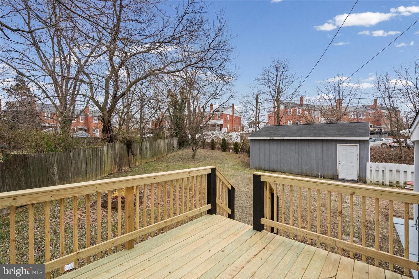 306 Capitol Court photo 32