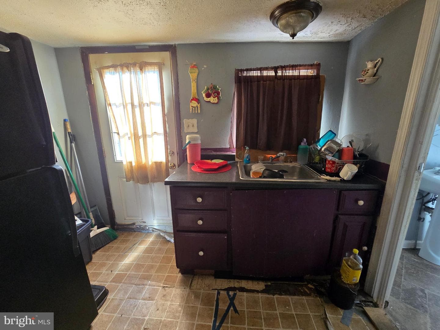 6909 Fait Avenue photo 6