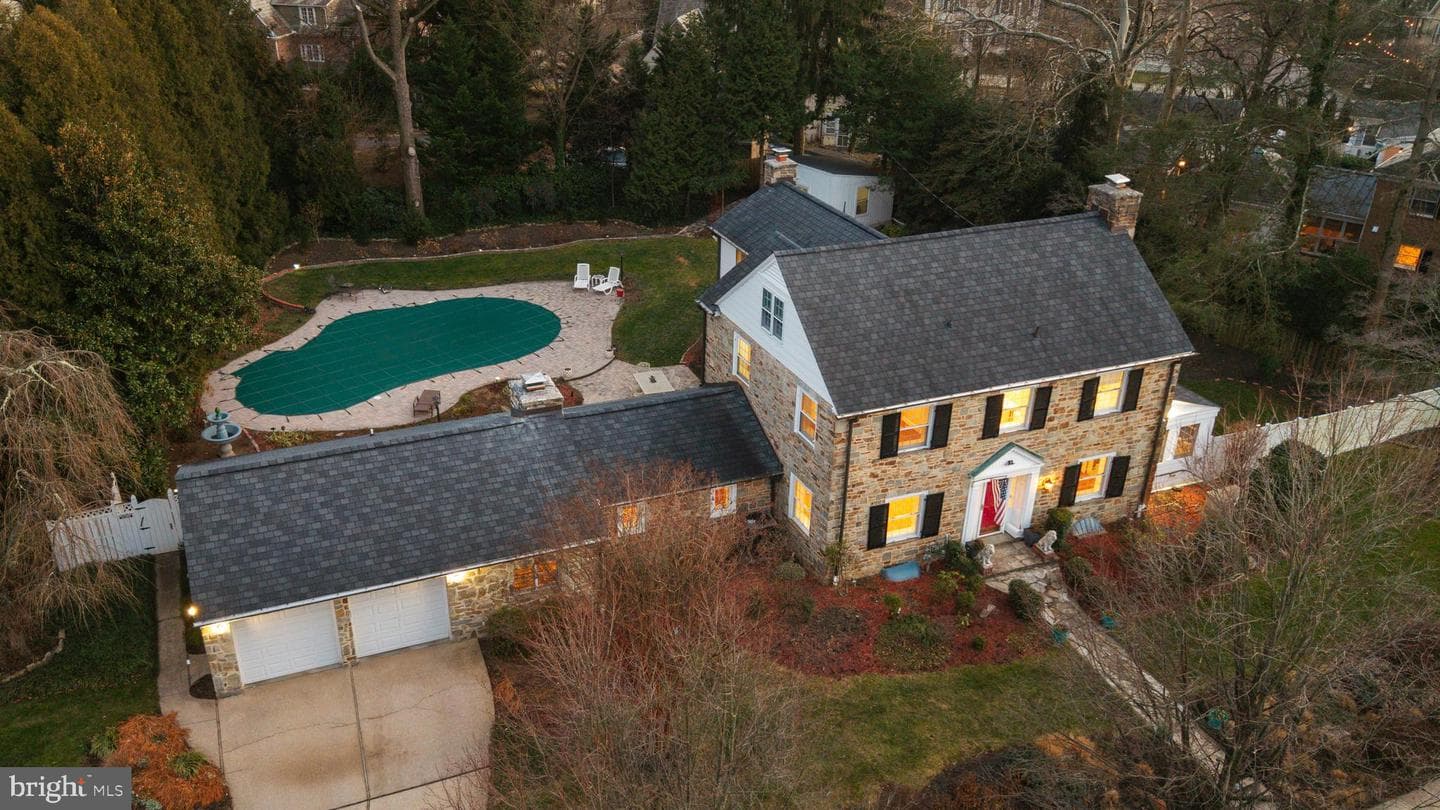 101 Thicket Road photo 29