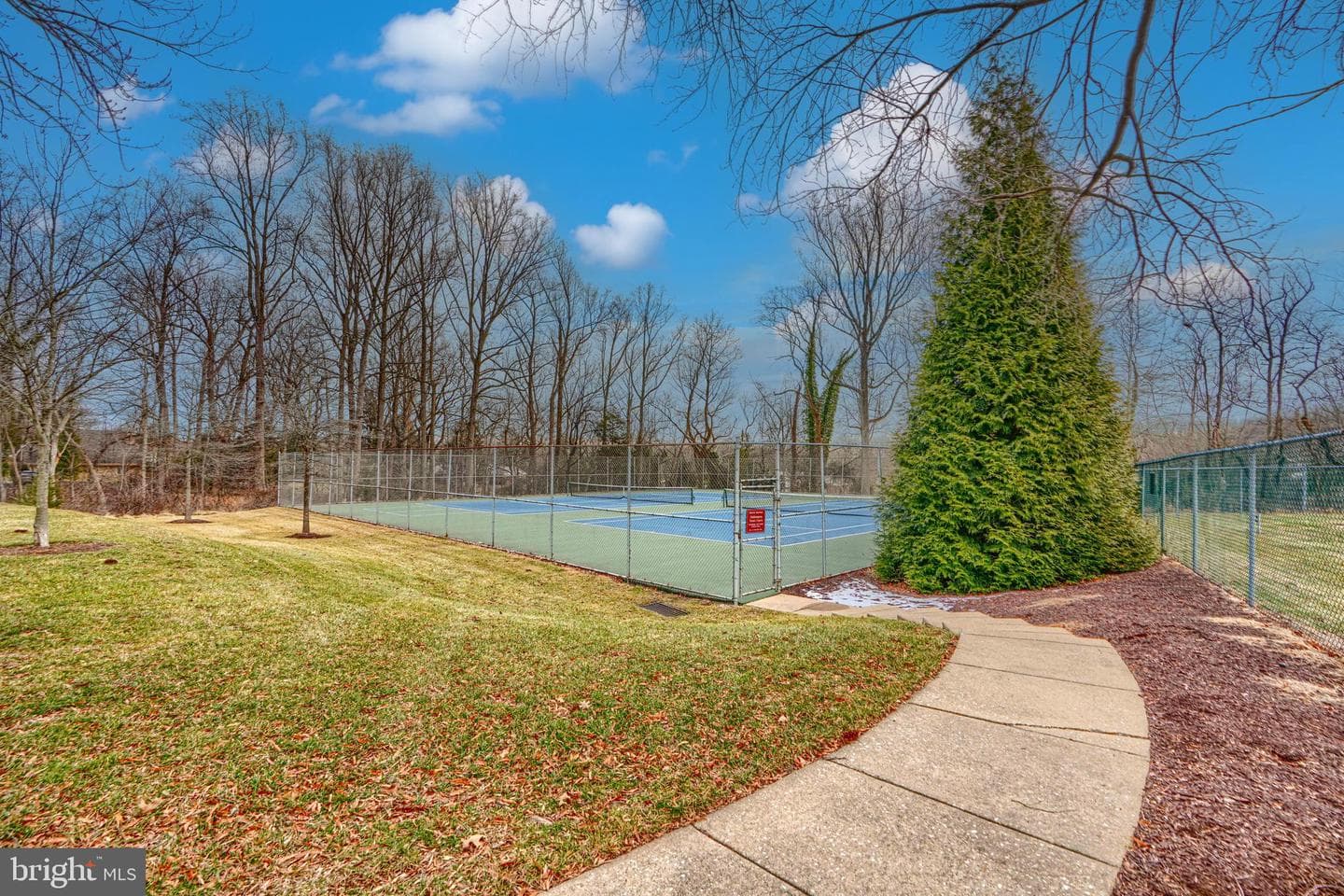 17 Oakhampton Drive photo 44