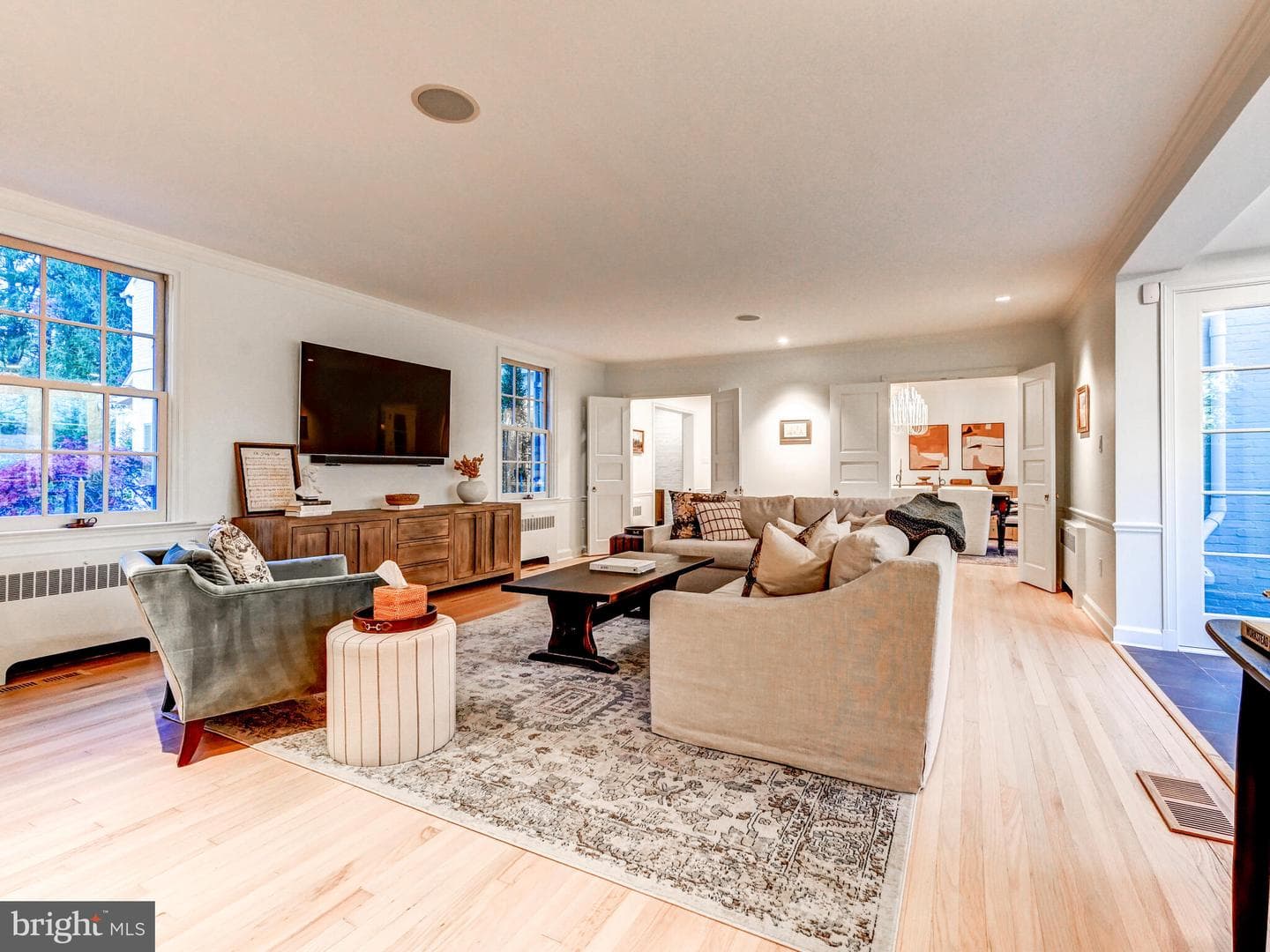 11129 Falls Road photo 10