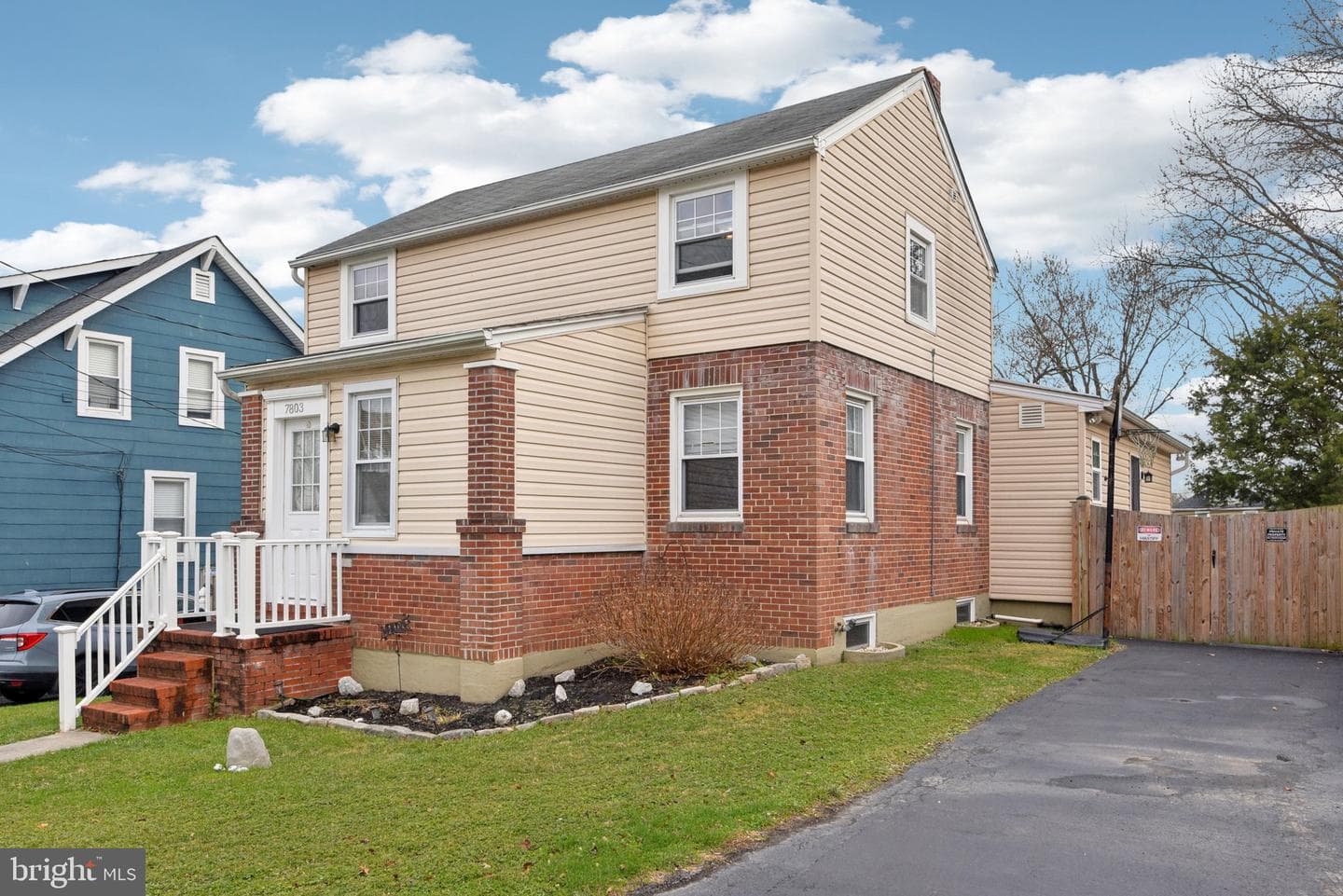 7803 Clarksworth Place photo 4