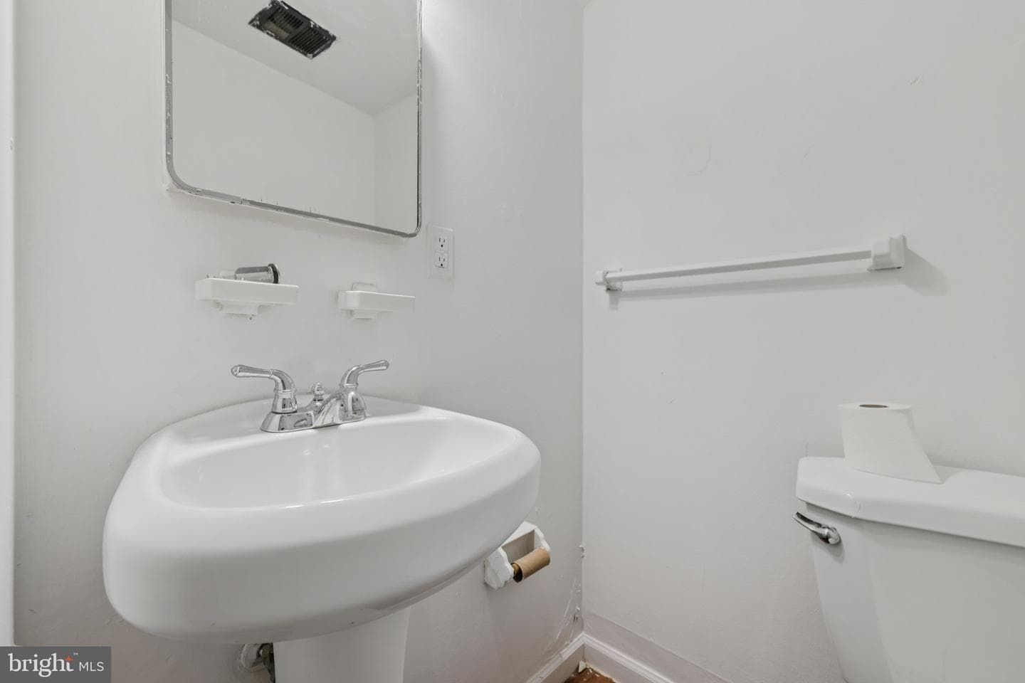 6415 Falkirk Road photo 20