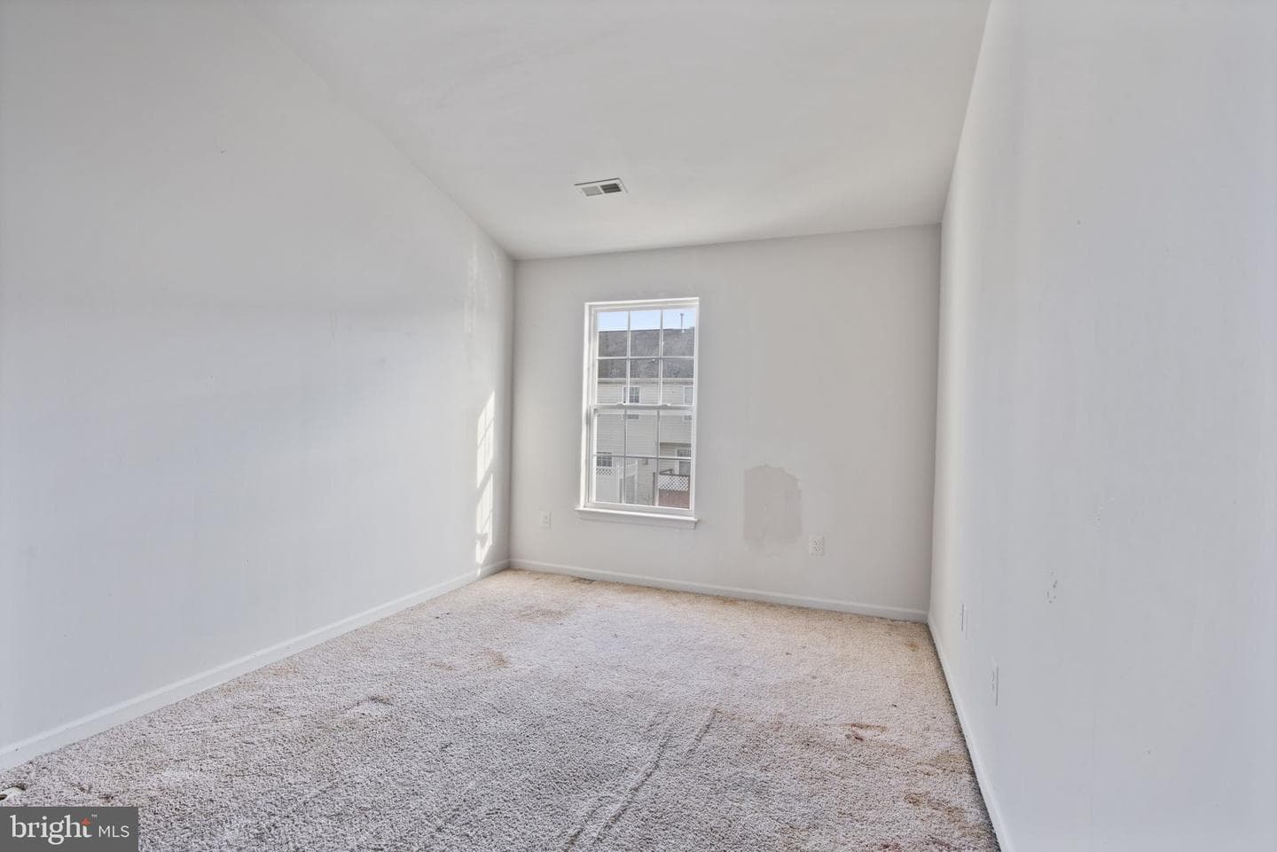 811 Middle River Road photo 32