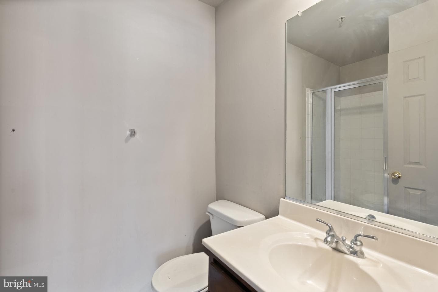 811 Middle River Road photo 37