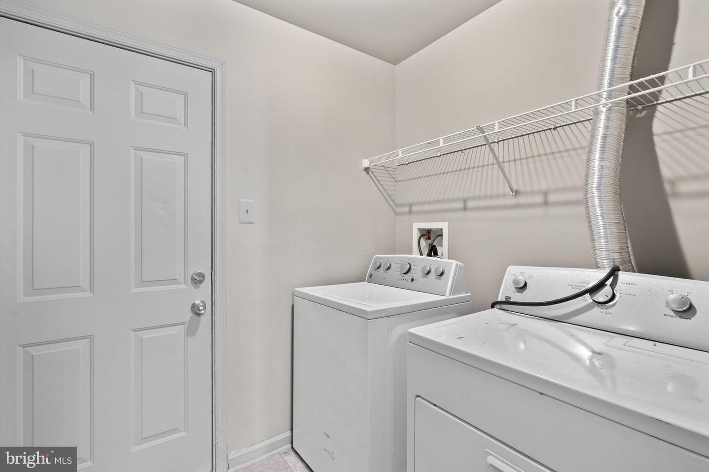 811 Middle River Road photo 39