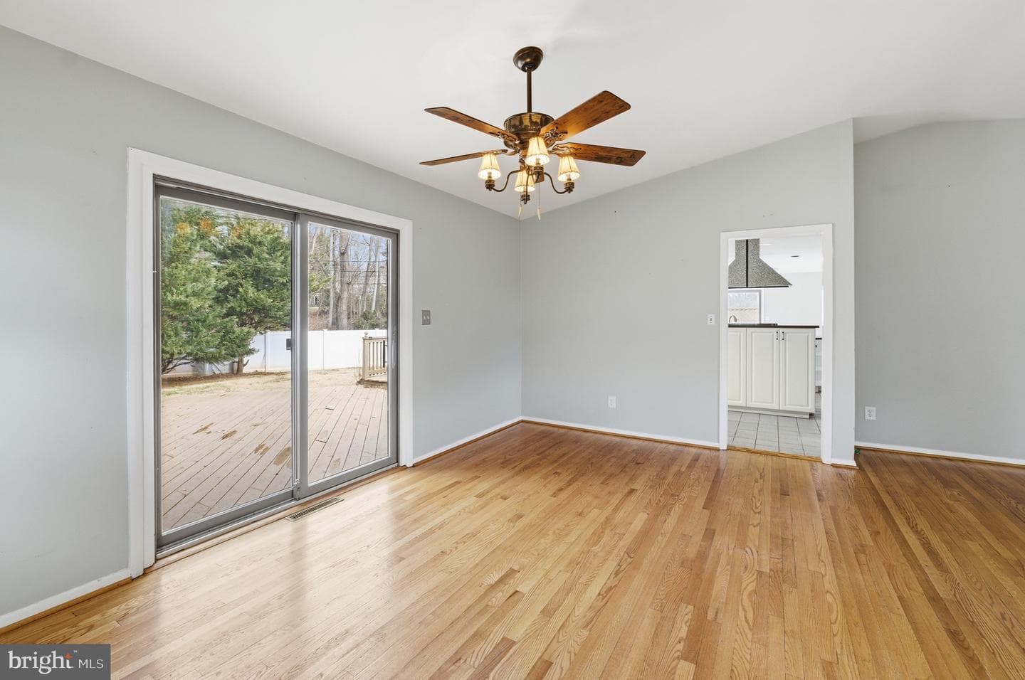 8 Peachtree Court photo 15