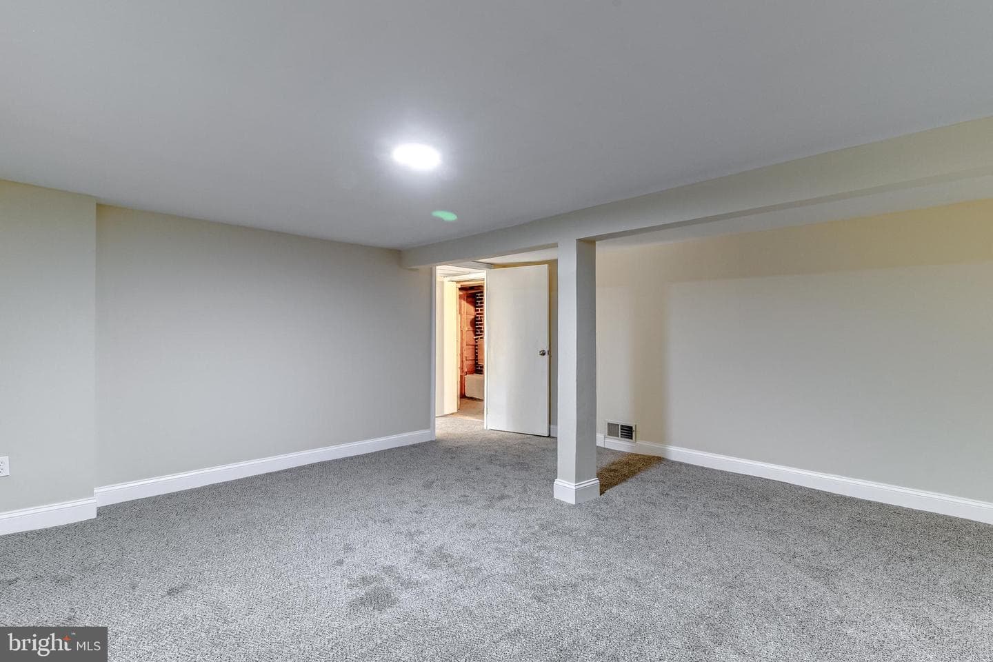 300 Lorraine Avenue photo 27