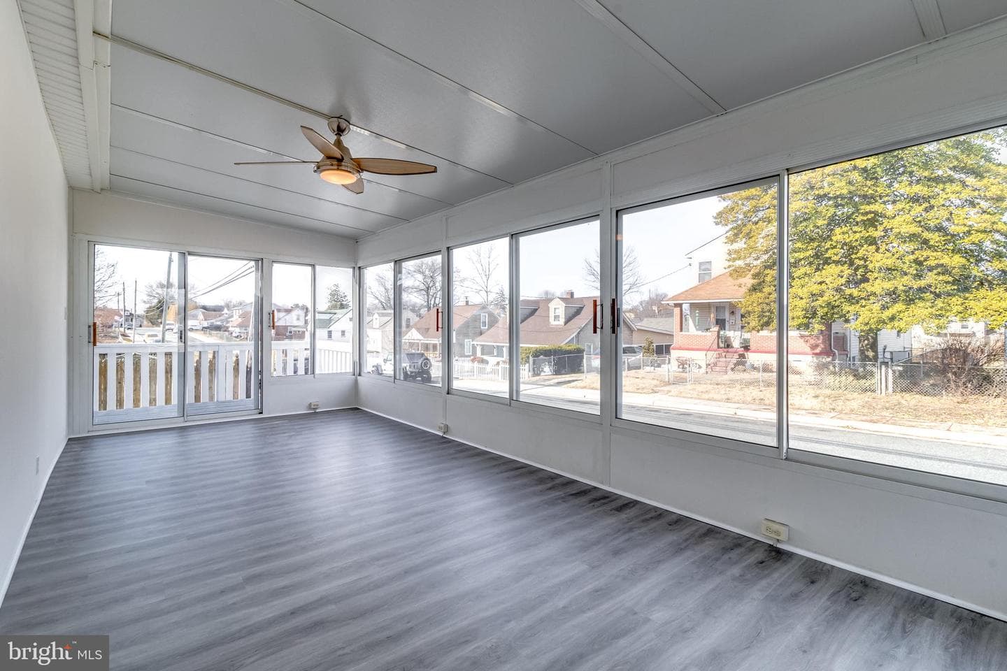 300 Lorraine Avenue photo 3
