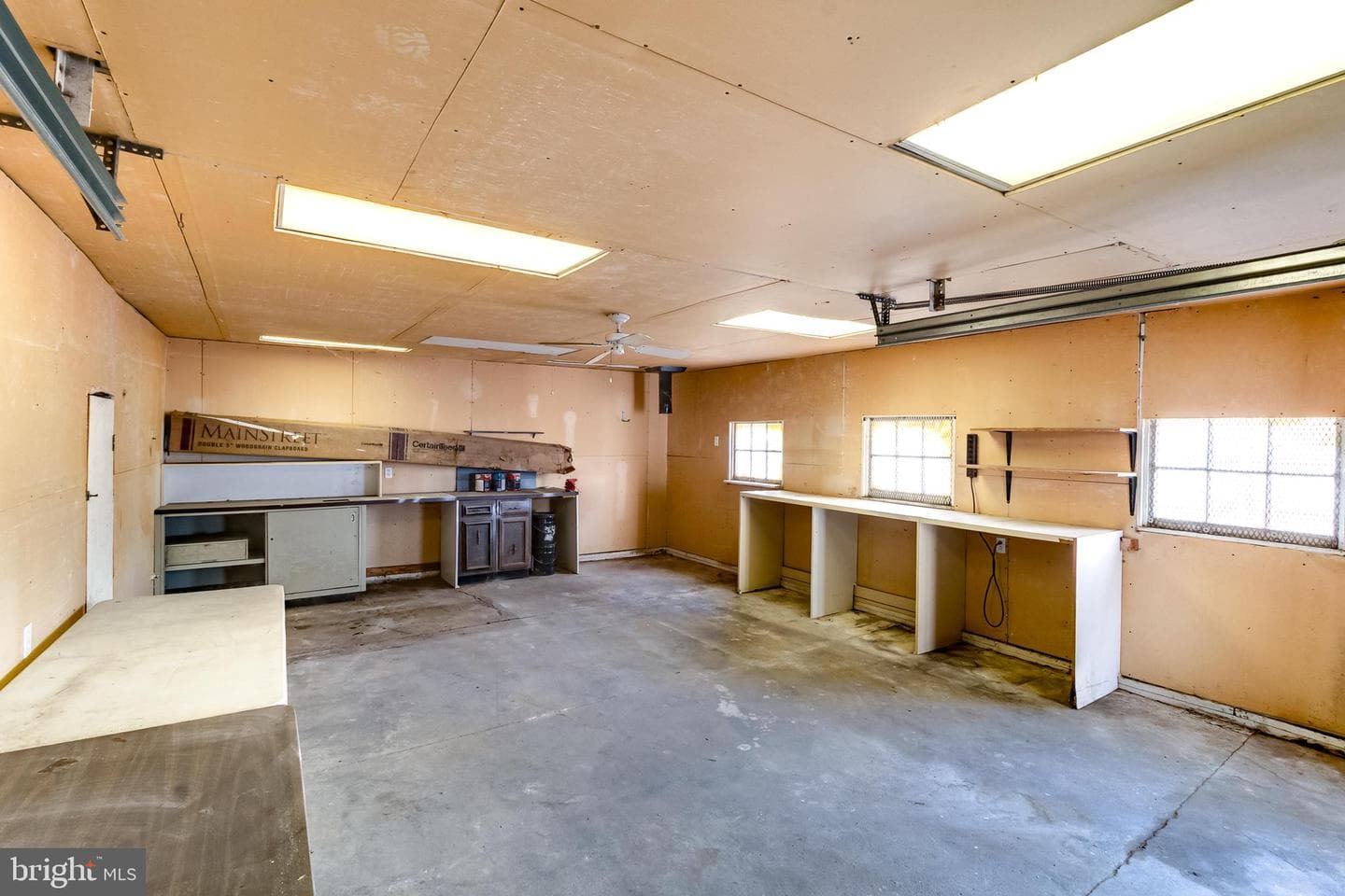300 Lorraine Avenue photo 31