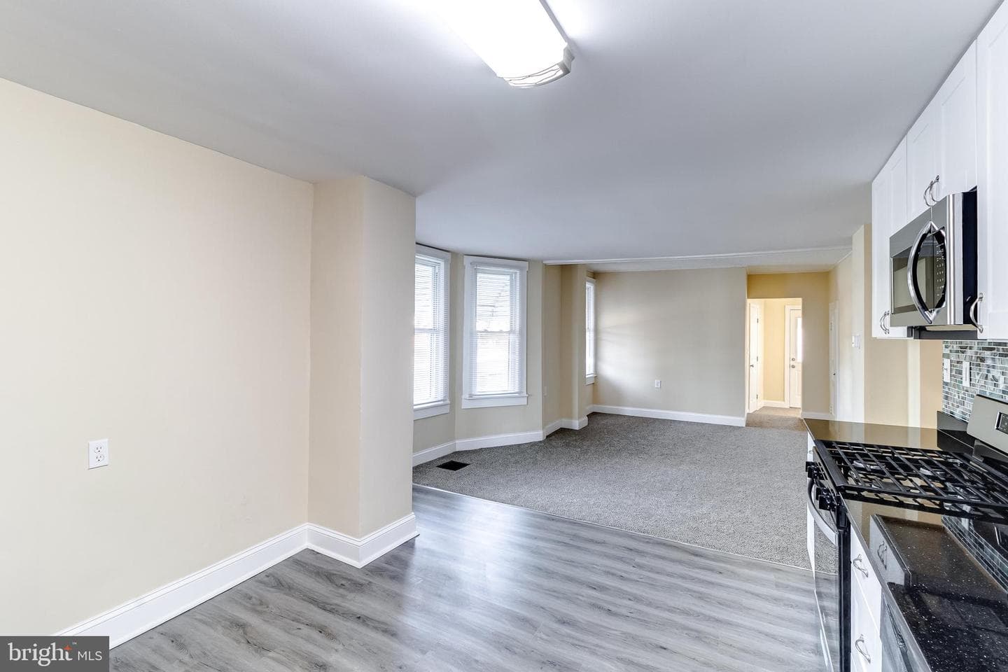 300 Lorraine Avenue photo 4