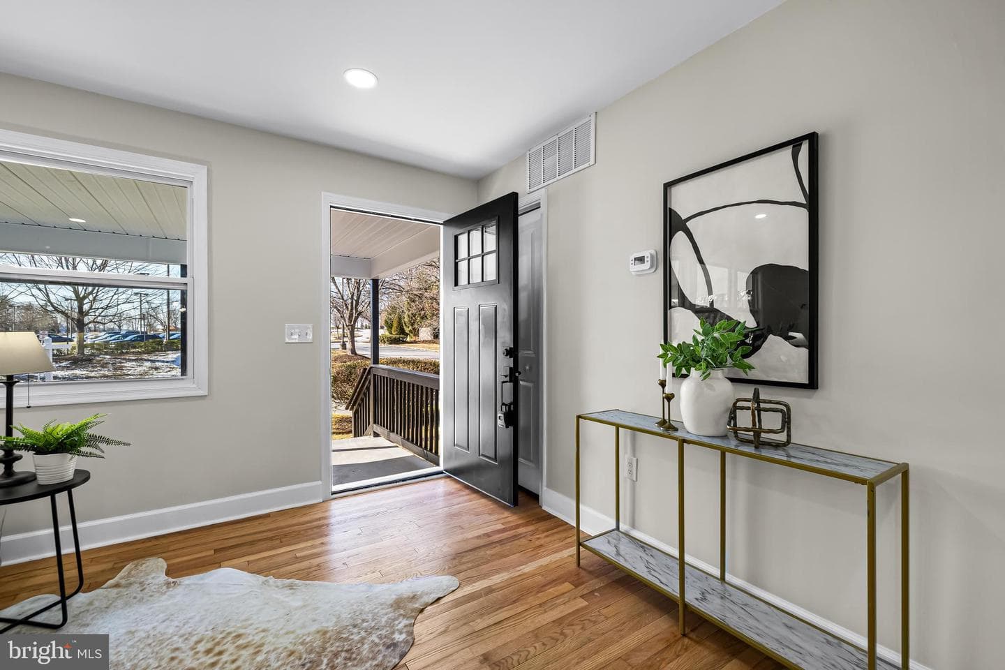 1811 Vista Lane photo 4