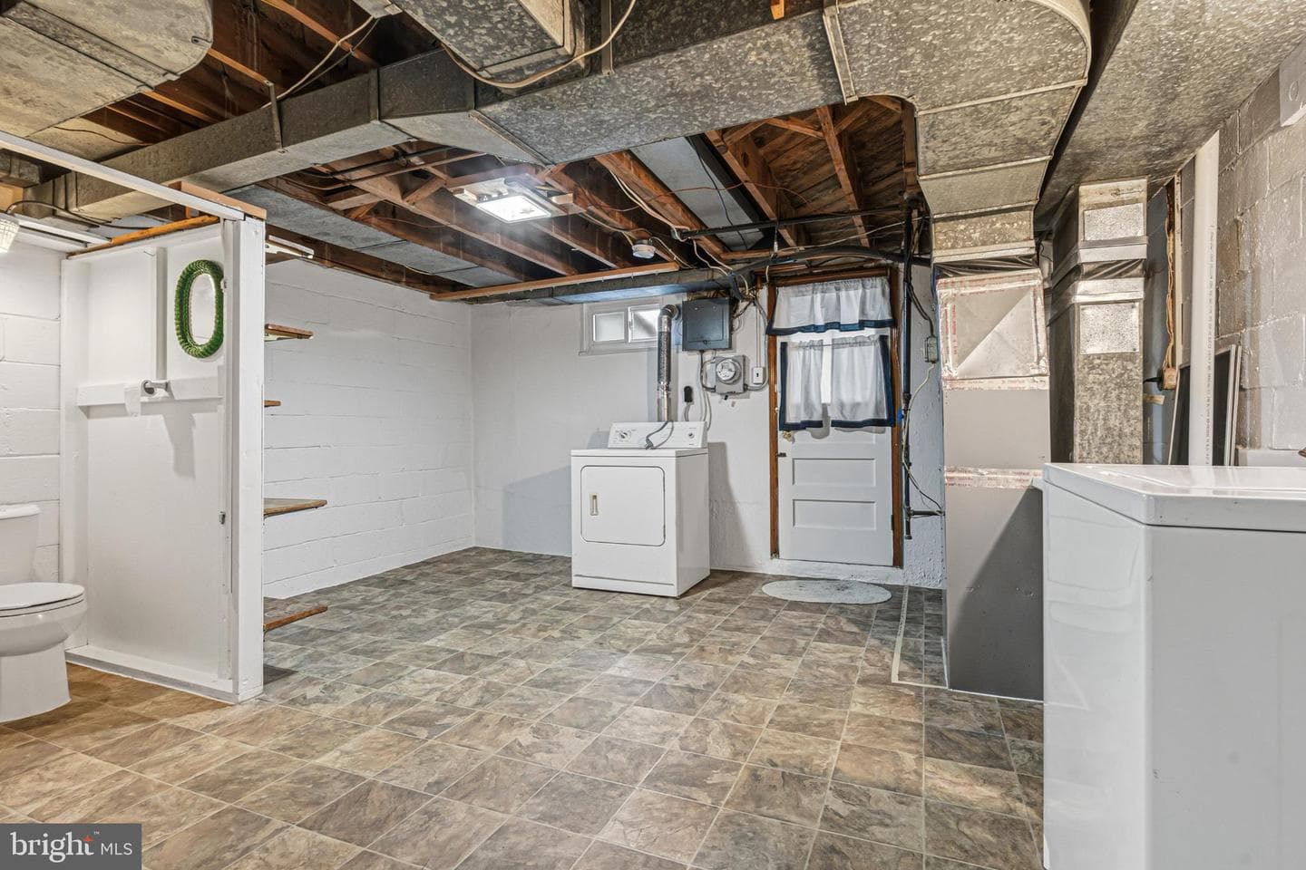 7107 Baltimore Street photo 23