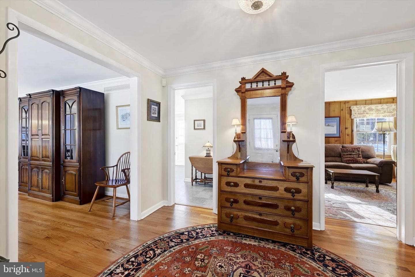1110 Sleepy Dell Court photo 4