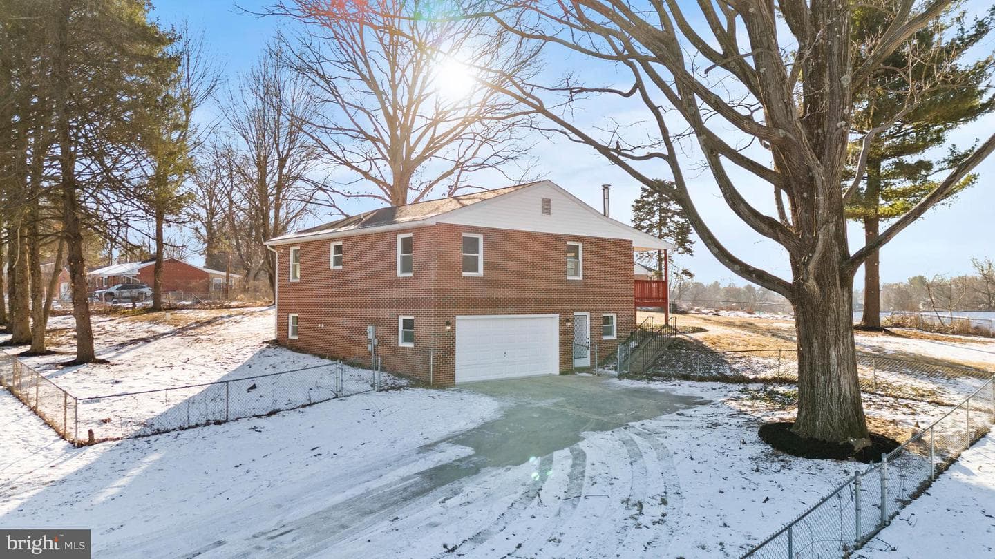103 Gibbons Boulevard photo 42
