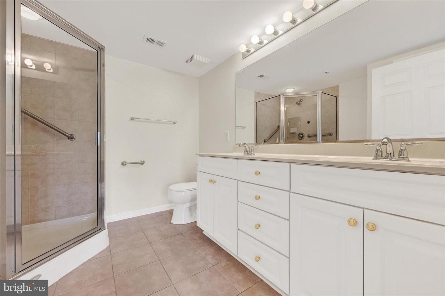 12236 Roundwood Road #104 photo 23