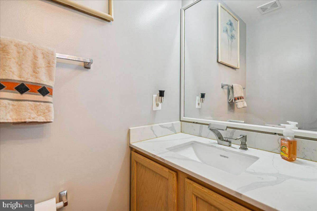 7536 Maury Road photo 6