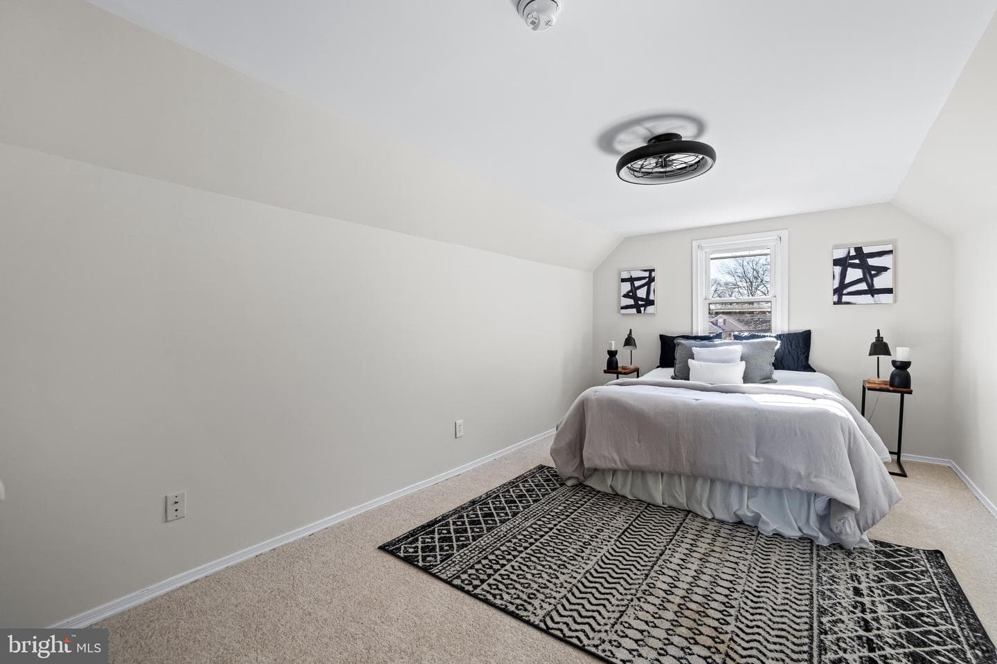 2601 Hillcrest Avenue photo 33