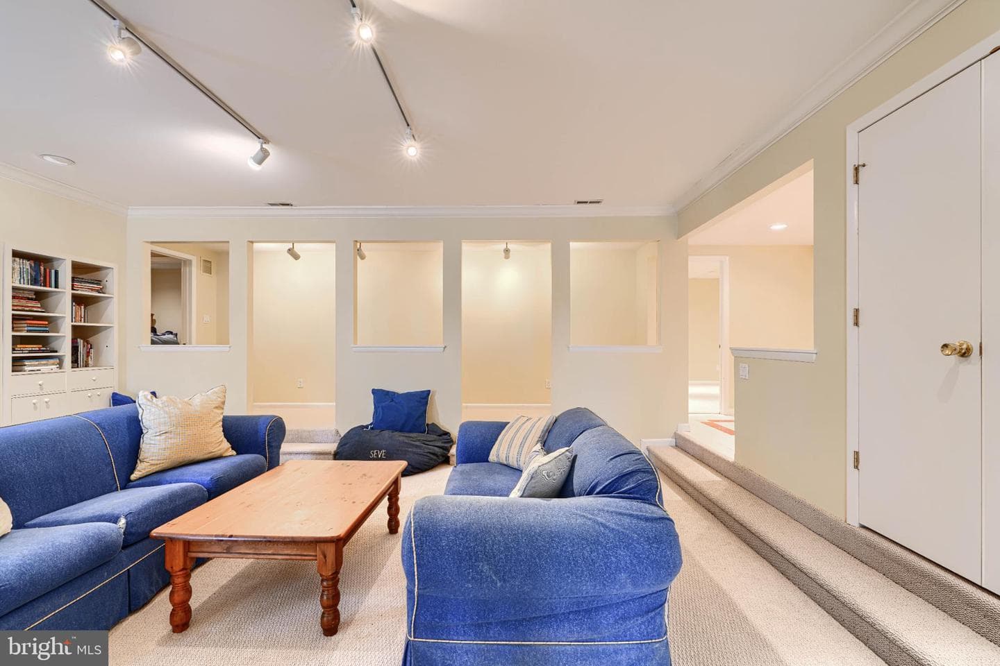 4004 Holly Knoll Drive photo 47