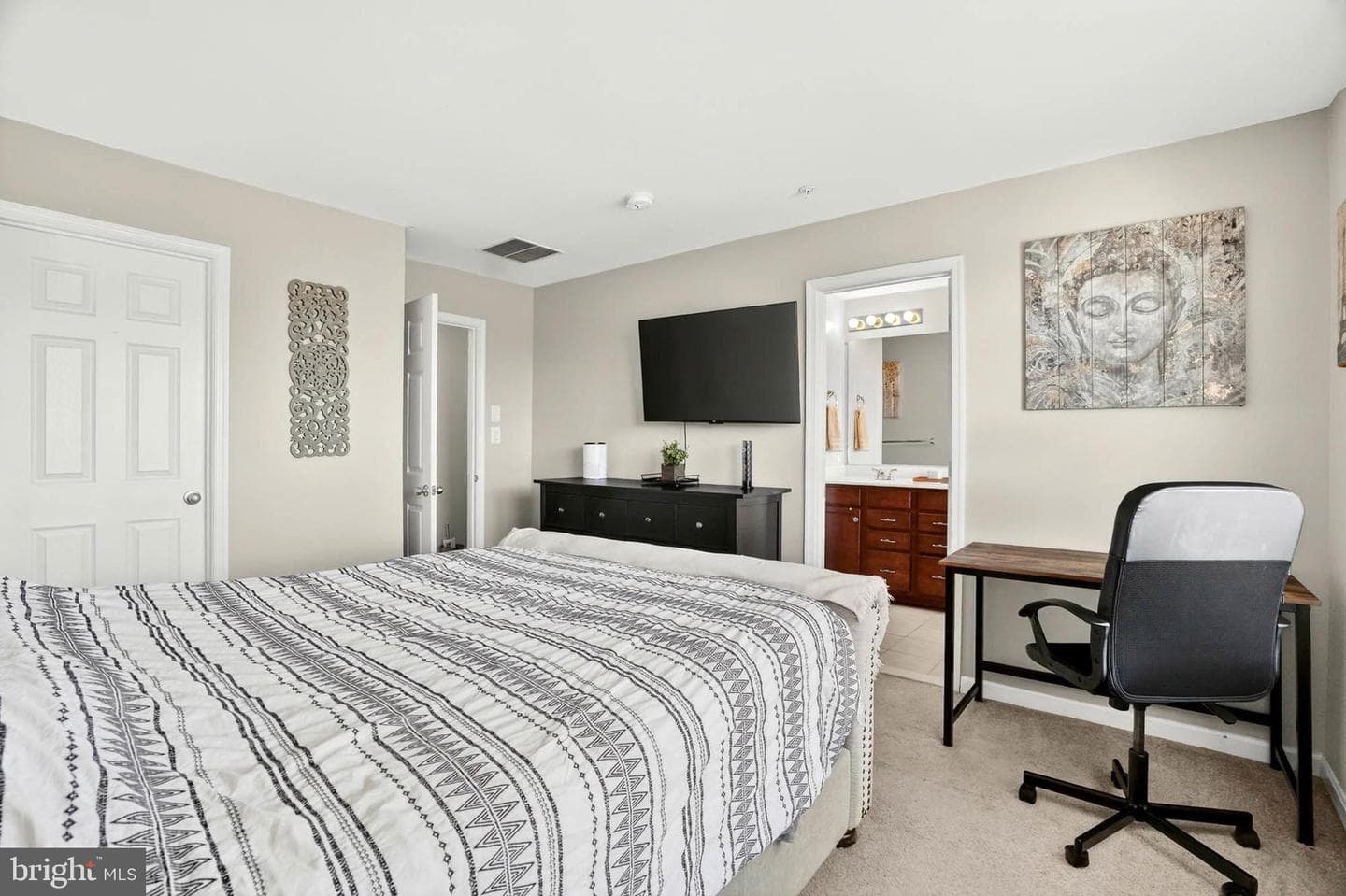 331 Paladium Court photo 15