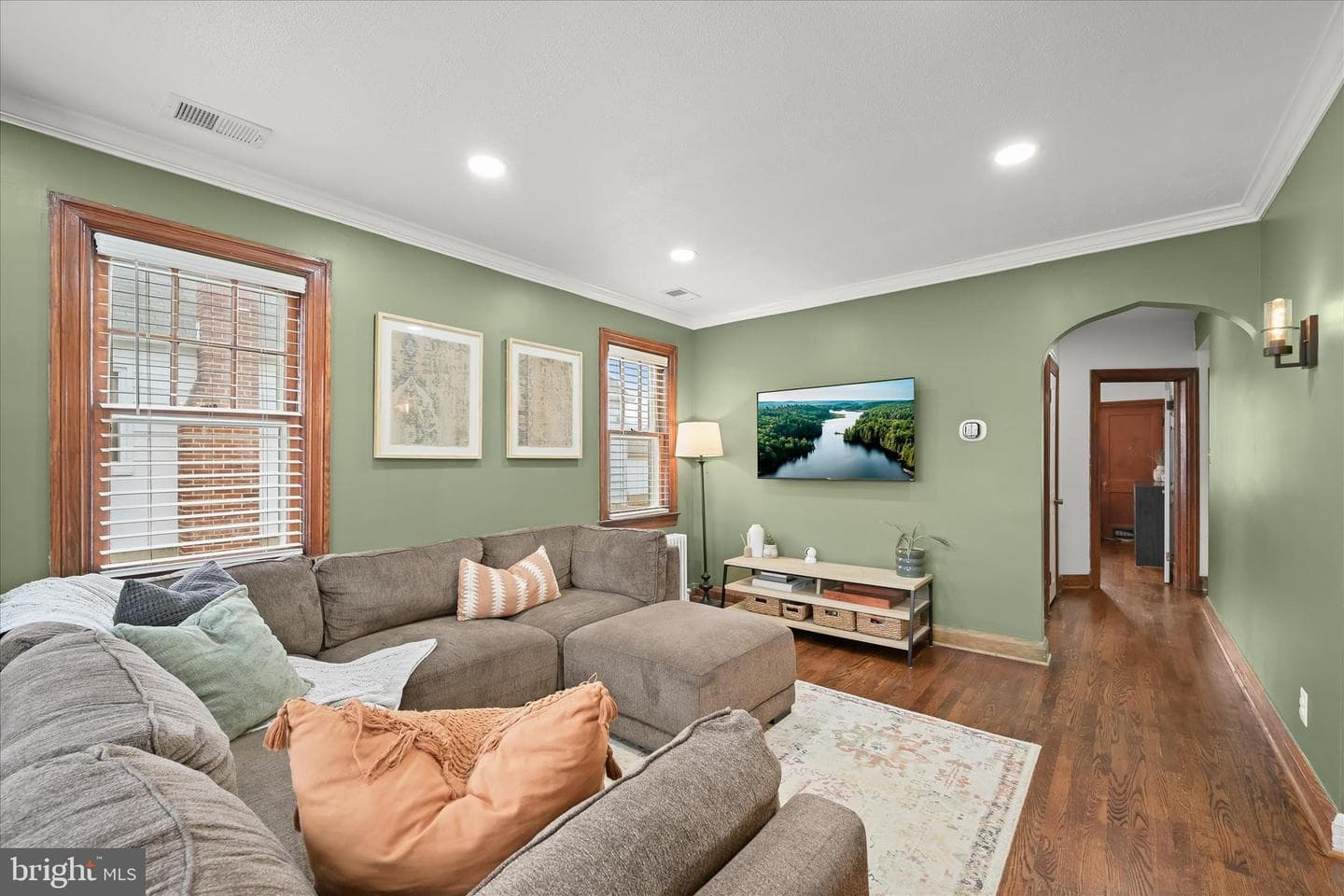 5521 Willys Avenue photo 4