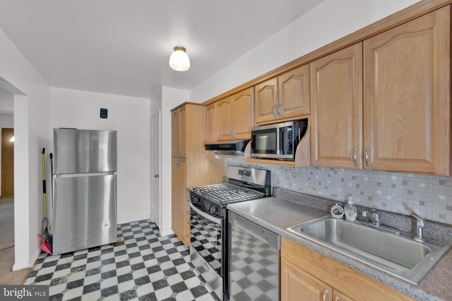 7723 Charlesmont Road photo 12
