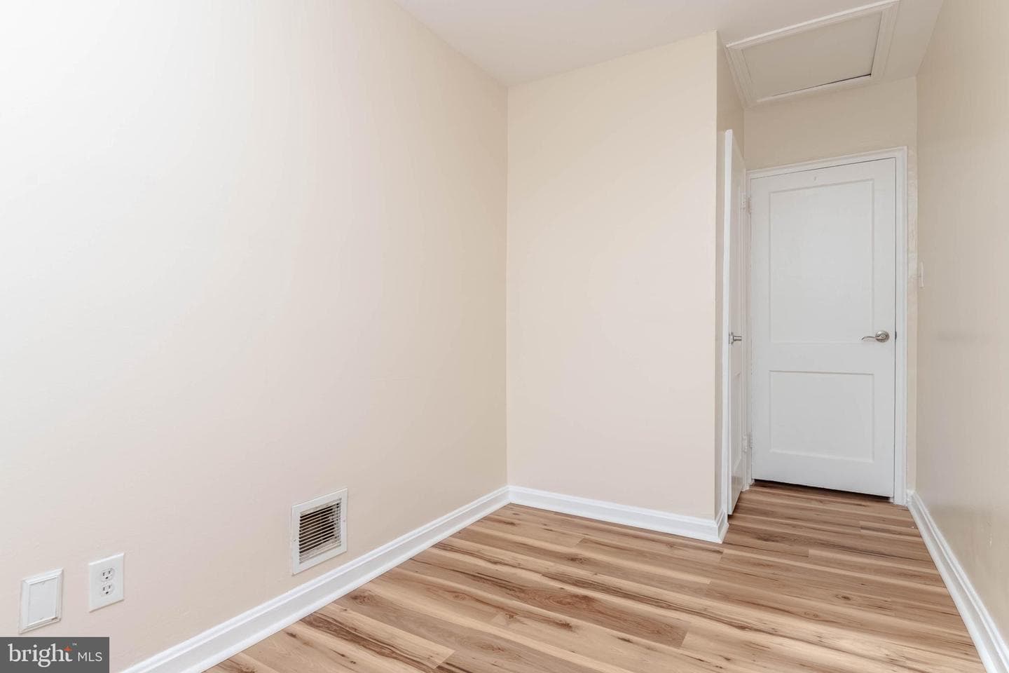 5413 Channing Road photo 23