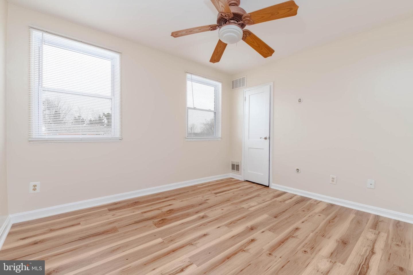 5413 Channing Road photo 25
