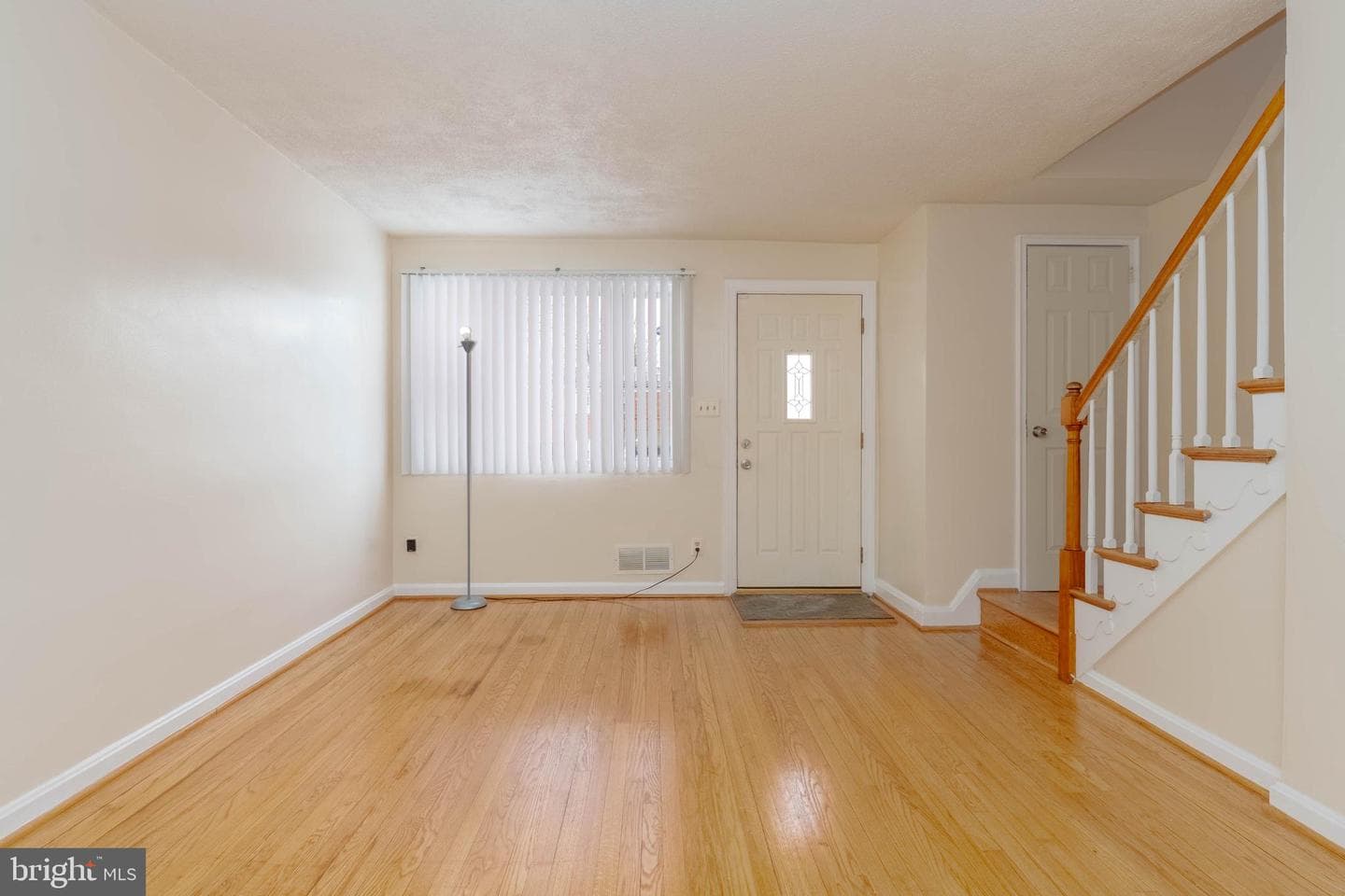 5413 Channing Road photo 4