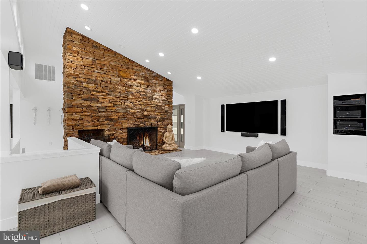 2308 Caves Road photo 8
