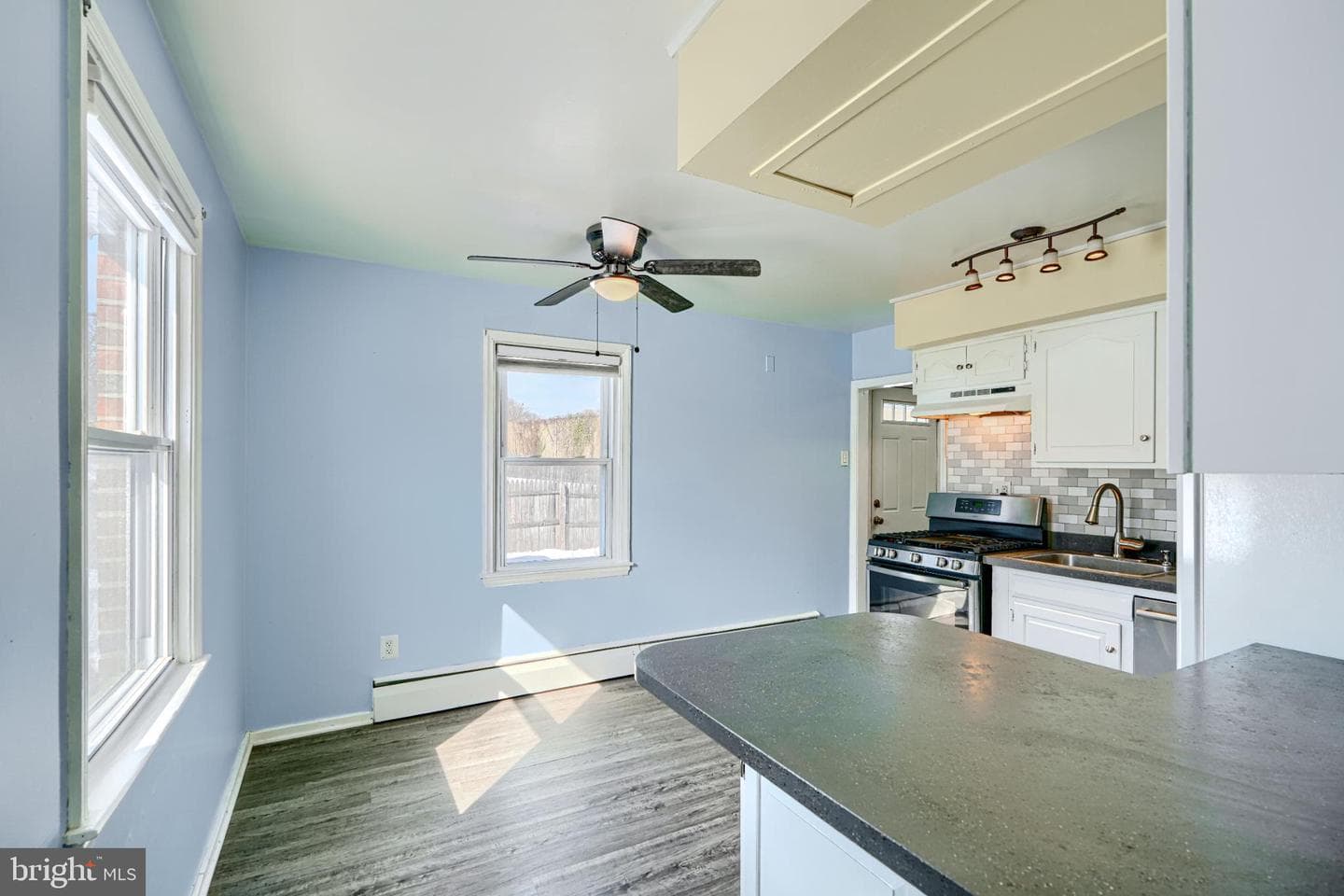 1200 Seven Oaks Road photo 5