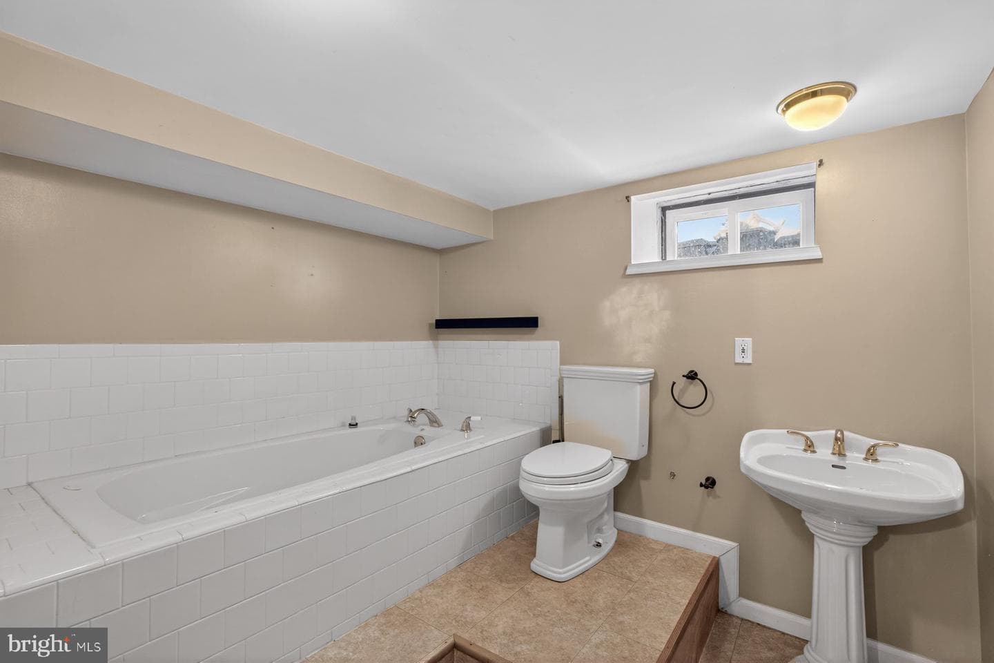 4102 Asbury Avenue photo 23