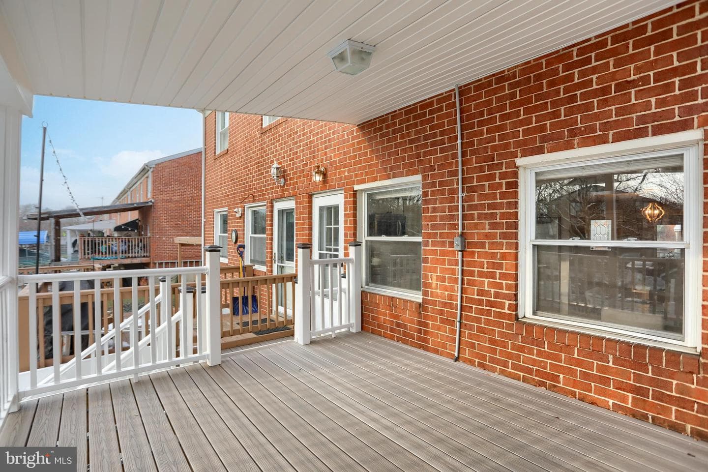 762 Seawall photo 28