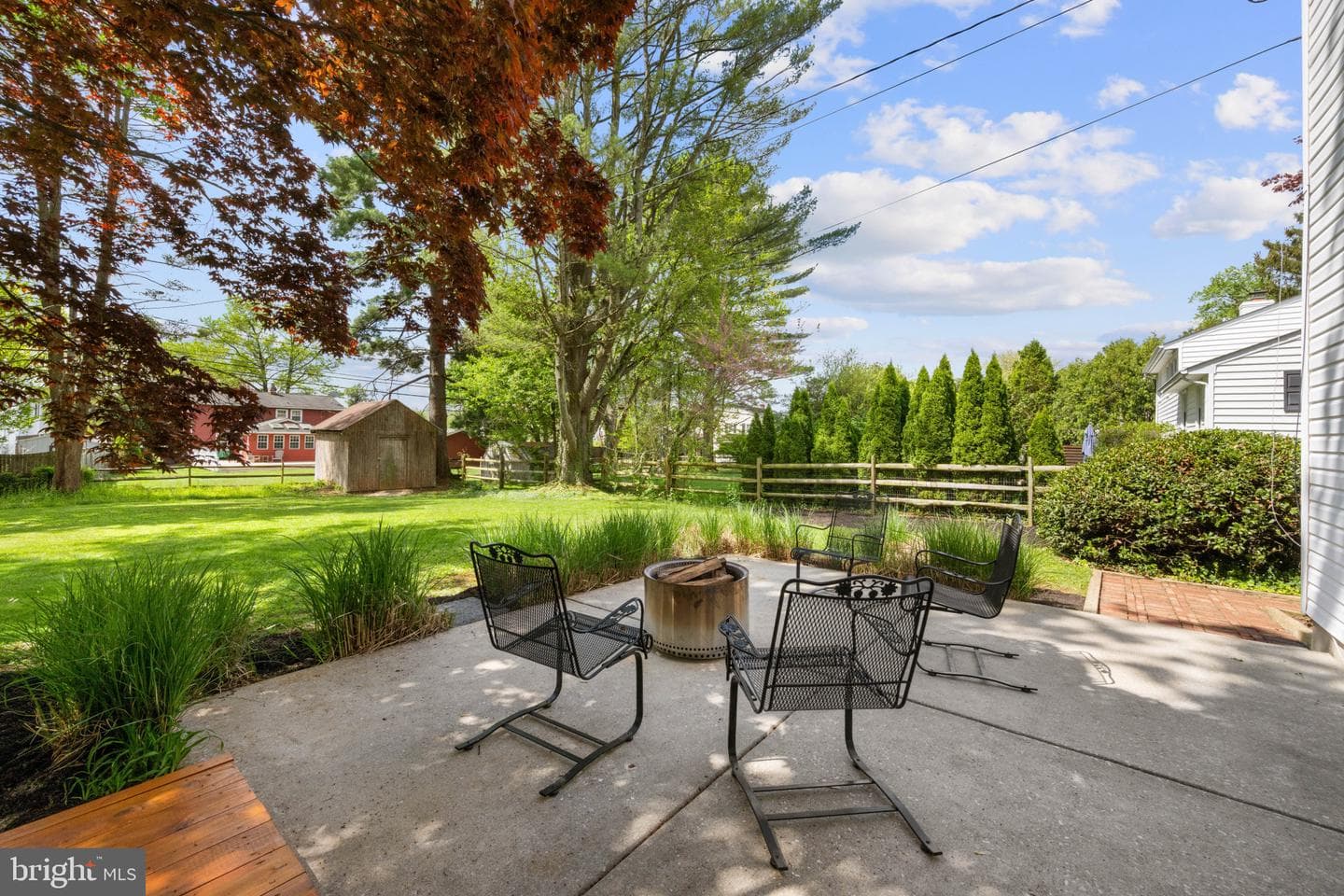 1005 Jamieson Road photo 36