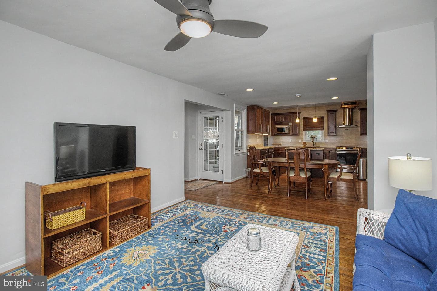 9951 Hilltop Drive photo 17