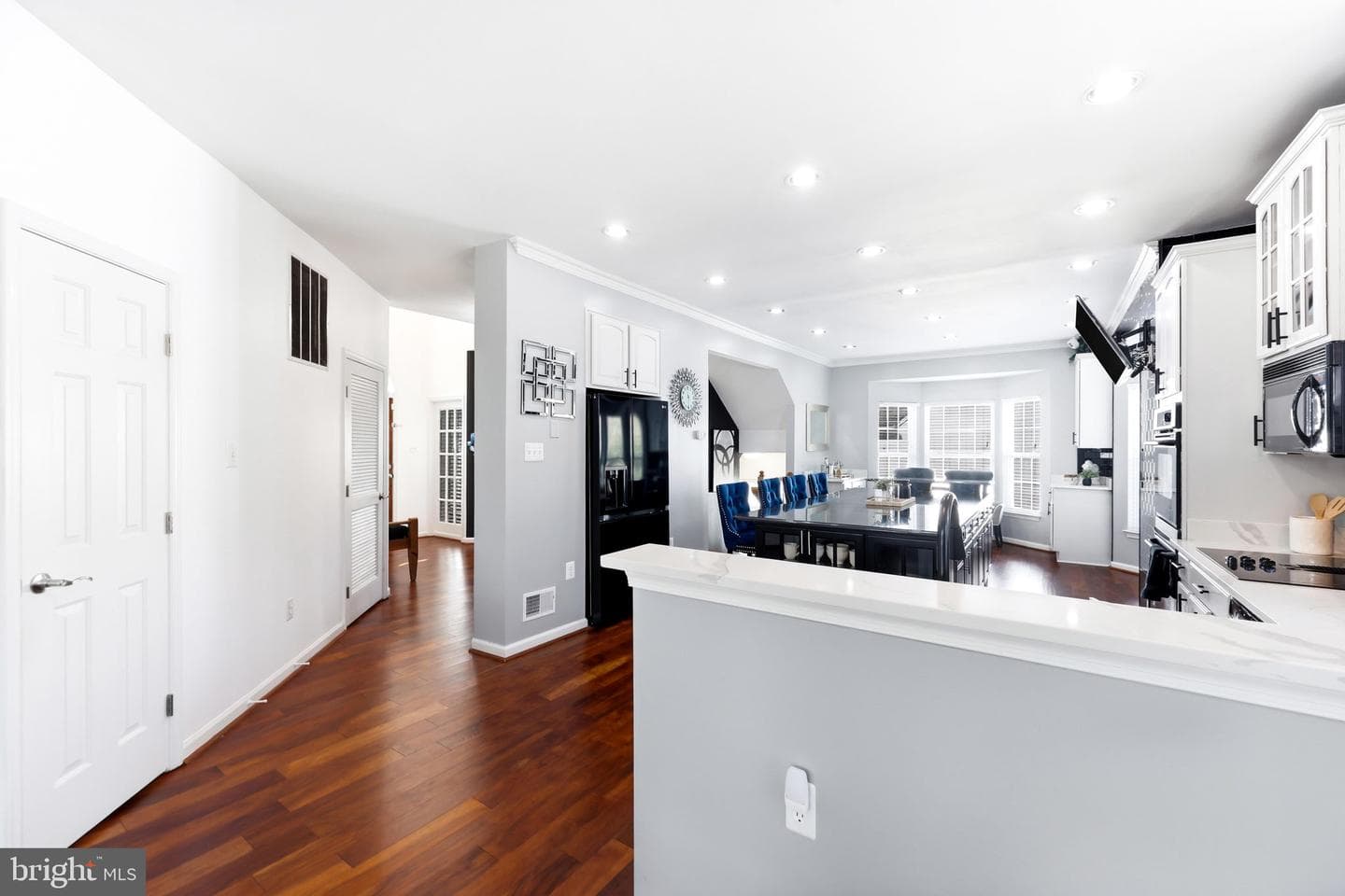 834 Crystal Palace Court photo 26